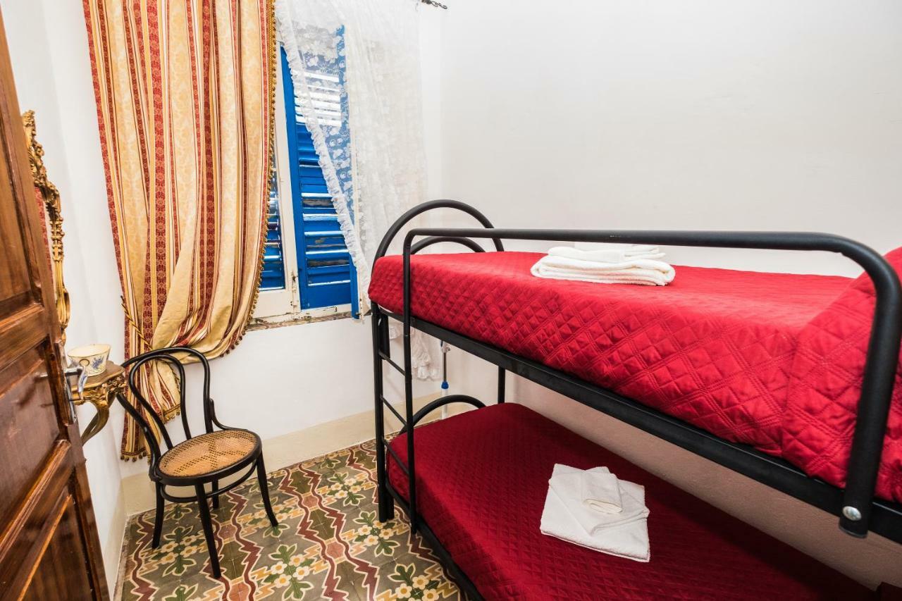 Giulia E Pietro - Marettimo Apartments Екстер'єр фото