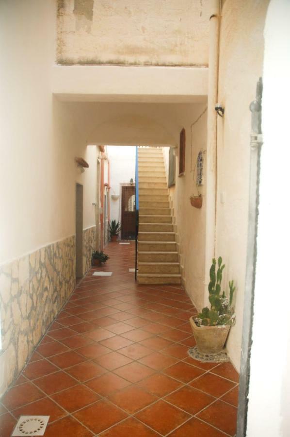 Giulia E Pietro - Marettimo Apartments Екстер'єр фото